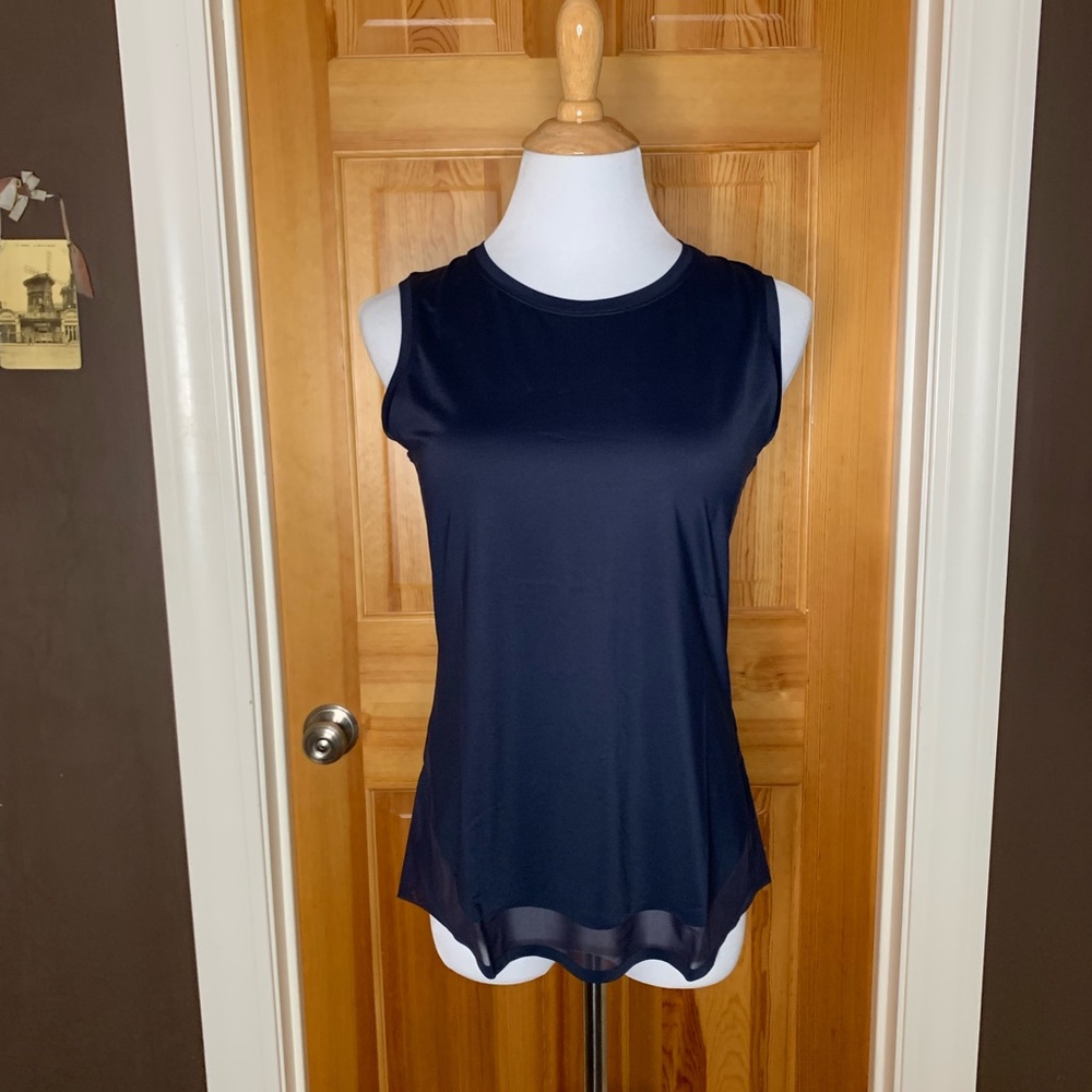 Athleta Cadence Sports Top